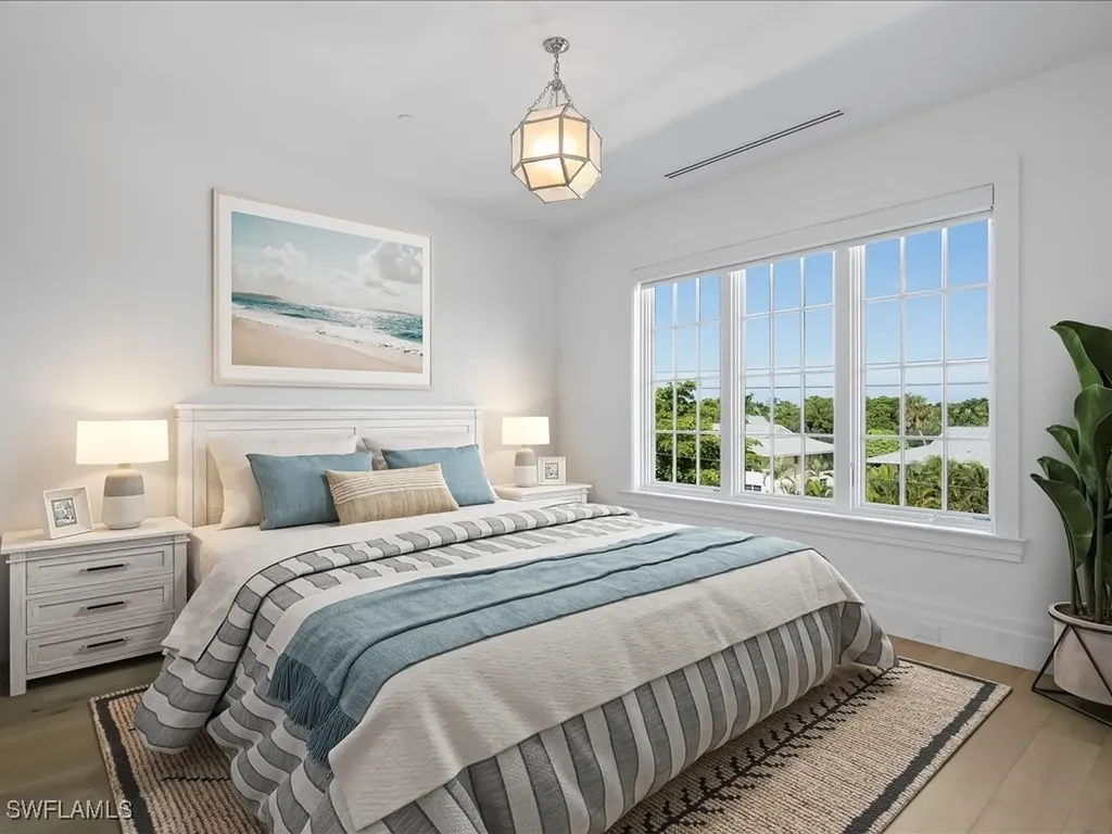 745 12th Avenue S Naples FL 34102