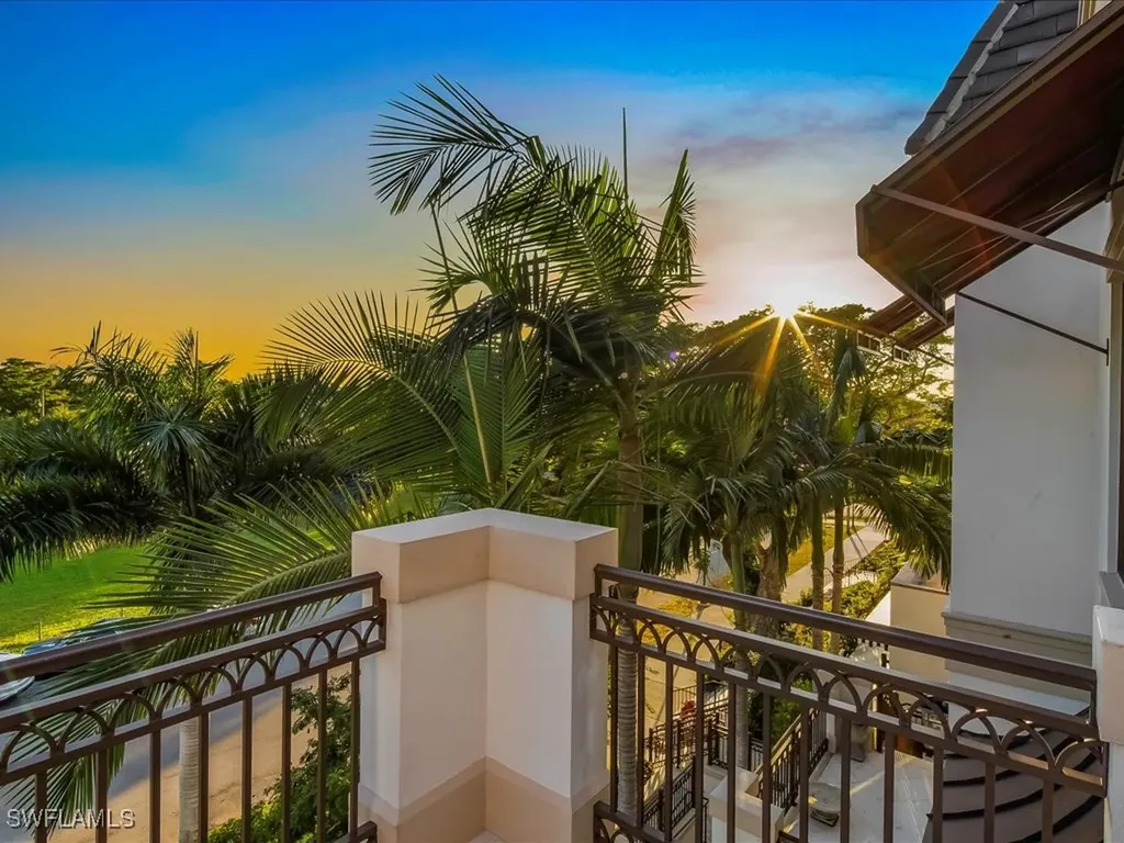 745 12th Avenue S Naples FL 34102