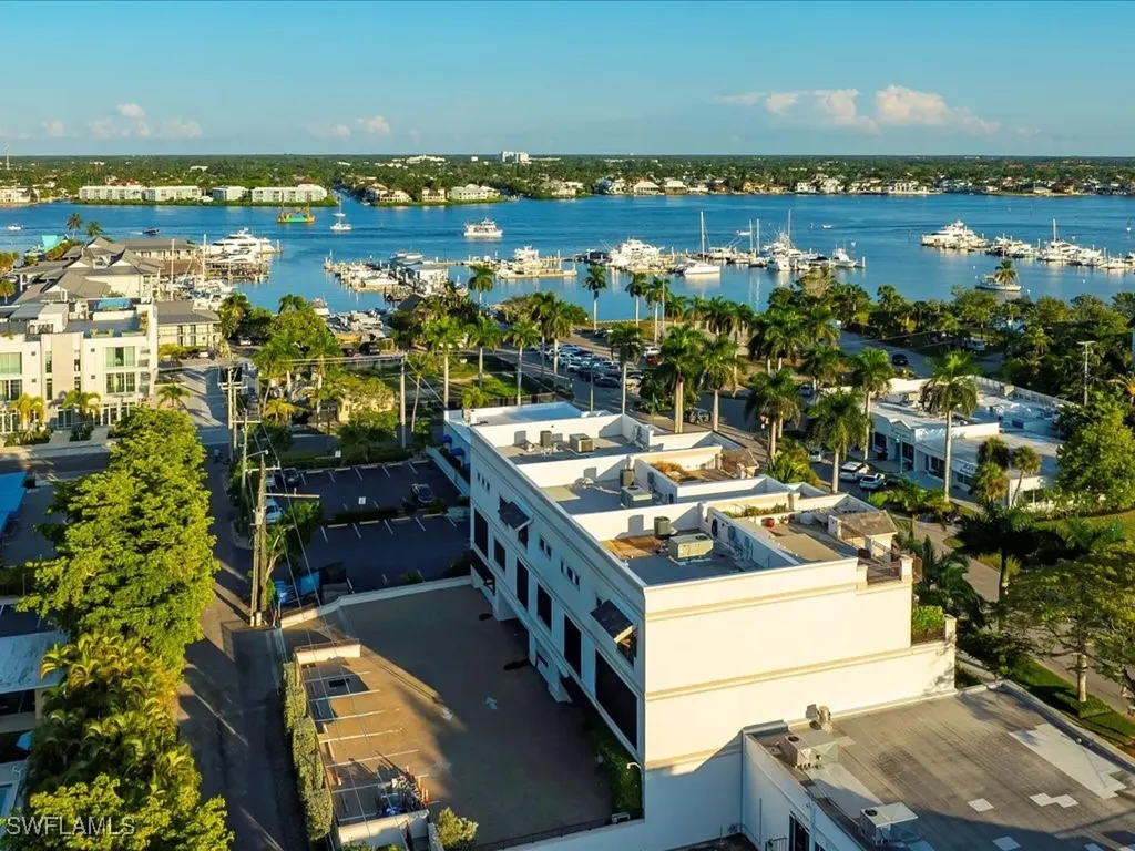 745 12th Avenue S Naples FL 34102
