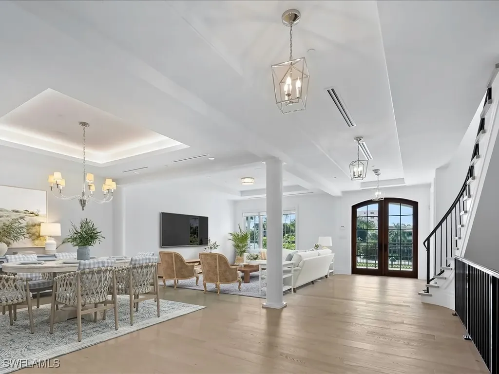 745 12th Avenue S Naples FL 34102