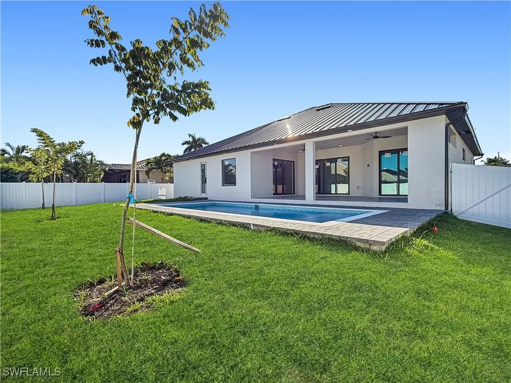 5405 SW 25th Court Cape Coral FL 33914