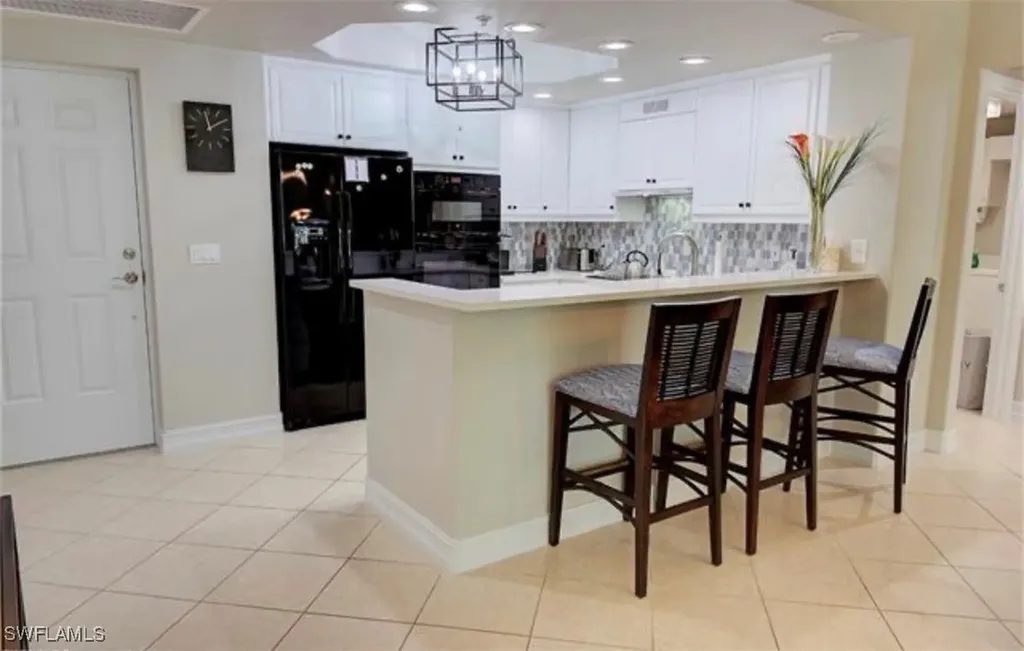 2738 Tiburon Boulevard E Naples FL 34109
