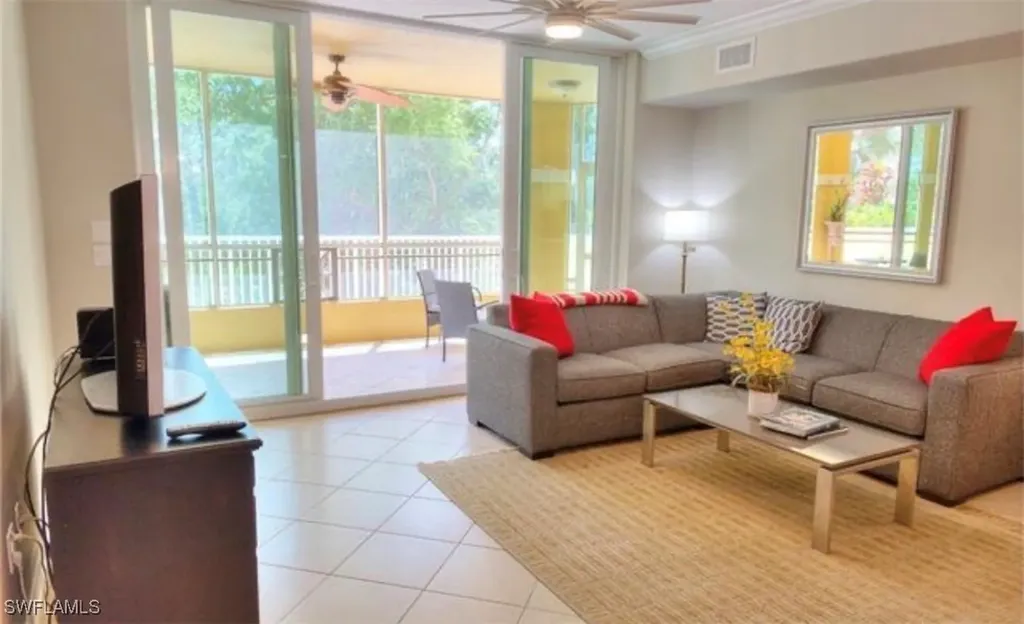 2738 Tiburon Boulevard E Naples FL 34109