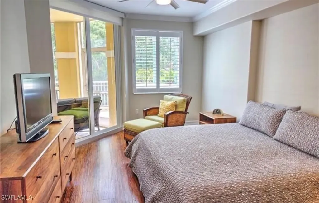 2738 Tiburon Boulevard E Naples FL 34109