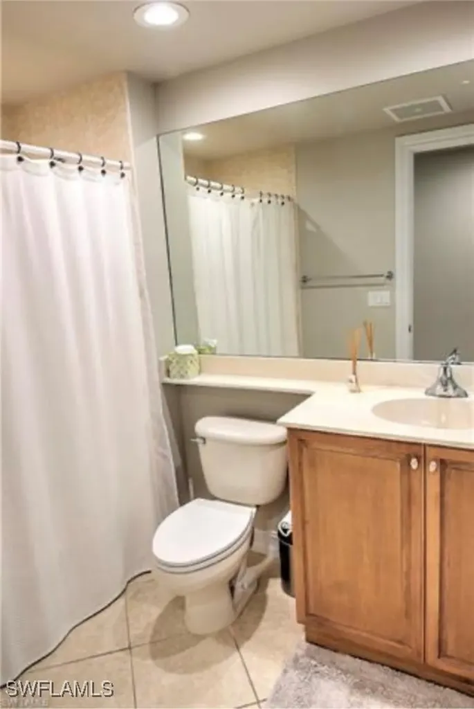 2738 Tiburon Boulevard E Naples FL 34109
