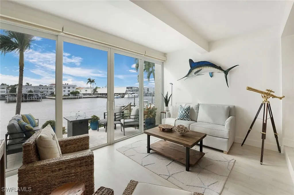 800 River Point Drive Naples FL 34102
