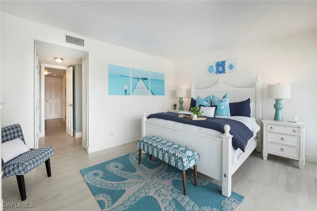 800 River Point Drive Naples FL 34102