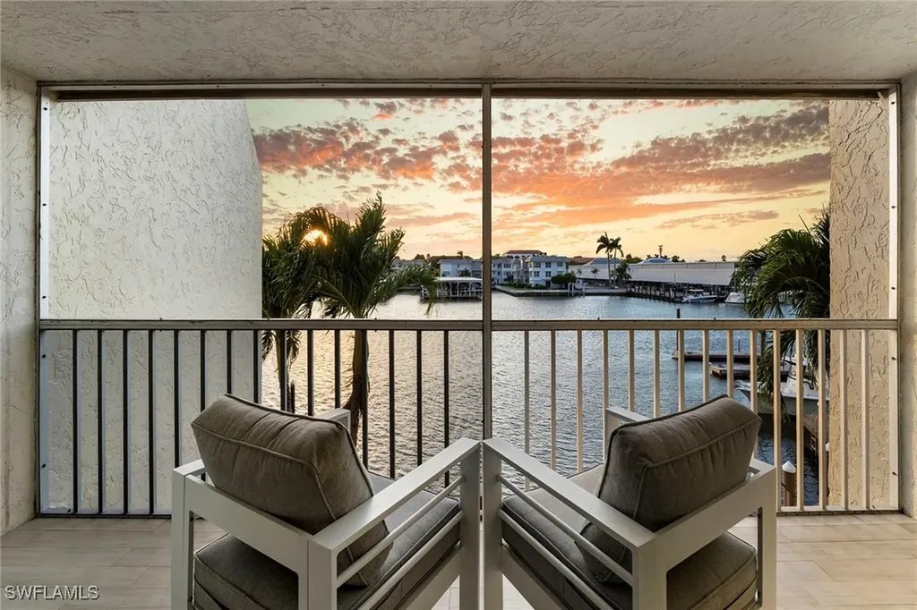 800 River Point Drive Naples FL 34102