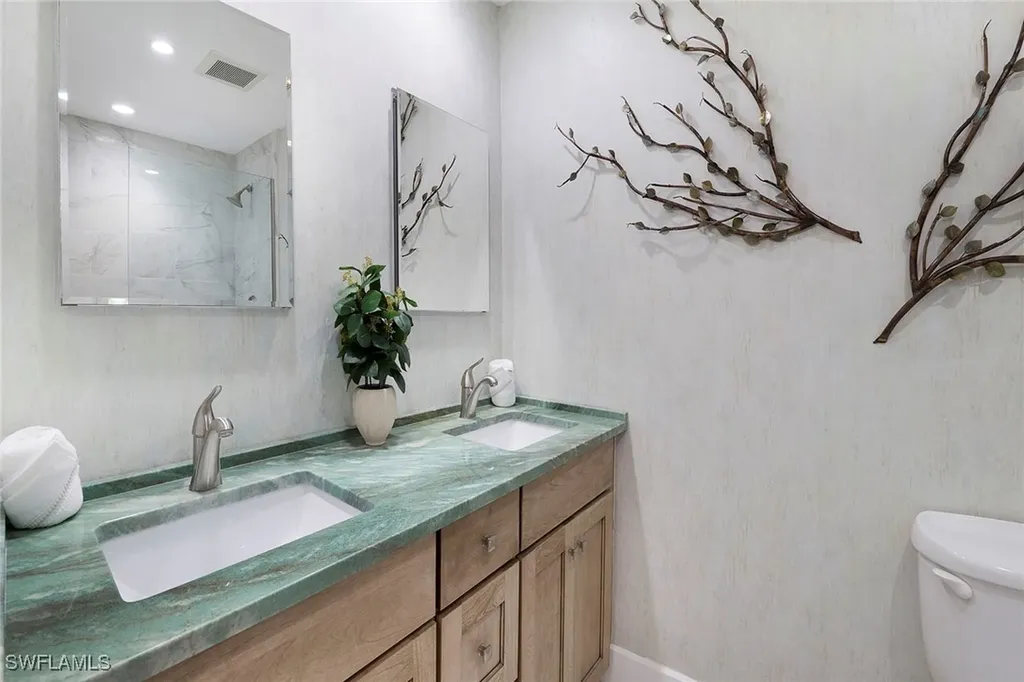 800 River Point Drive Naples FL 34102