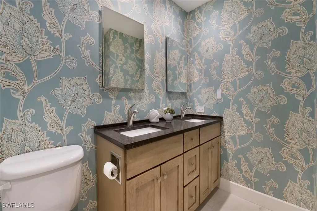 800 River Point Drive Naples FL 34102