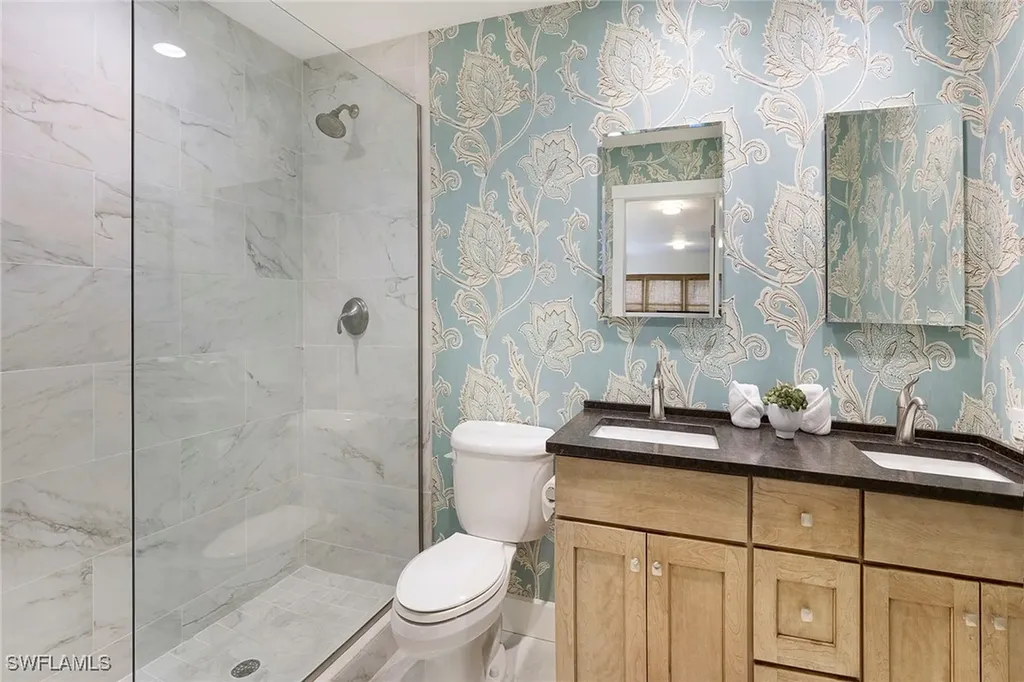 800 River Point Drive Naples FL 34102
