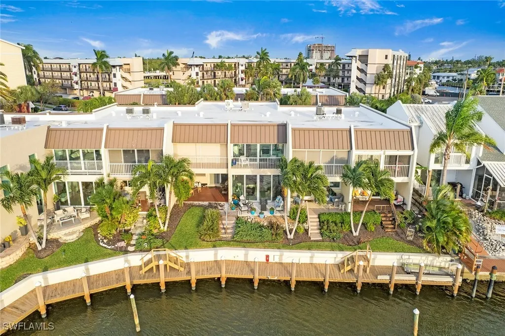 800 River Point Drive Naples FL 34102