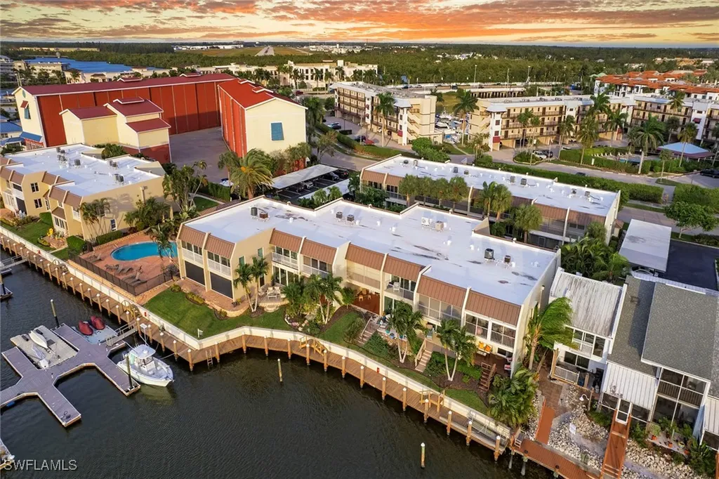 800 River Point Drive Naples FL 34102