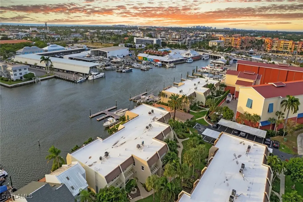 800 River Point Drive Naples FL 34102