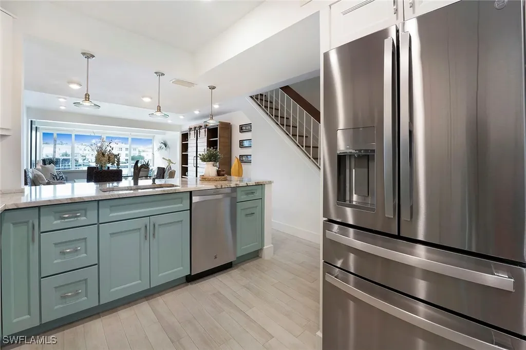 800 River Point Drive Naples FL 34102