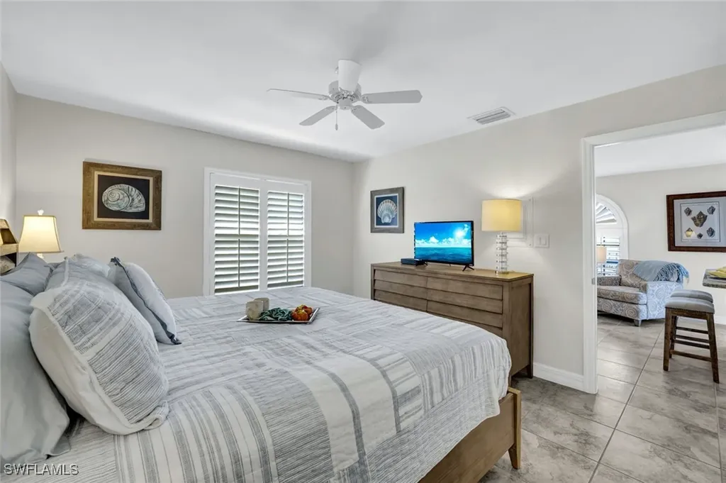 655 8th Avenue S Naples FL 34102