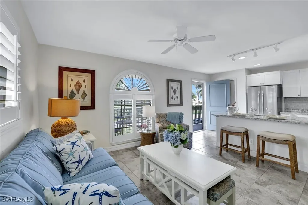 655 8th Avenue S Naples FL 34102