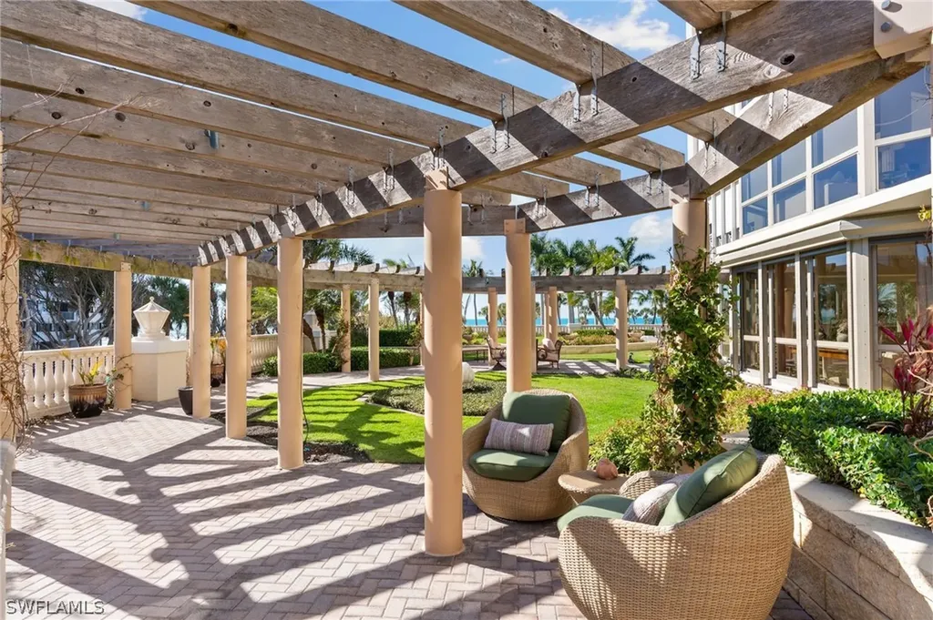 4021 Gulf Shore Boulevard N Naples FL 34103