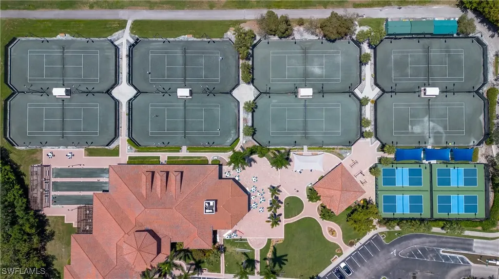 1540 Clermont Drive Naples FL 34109