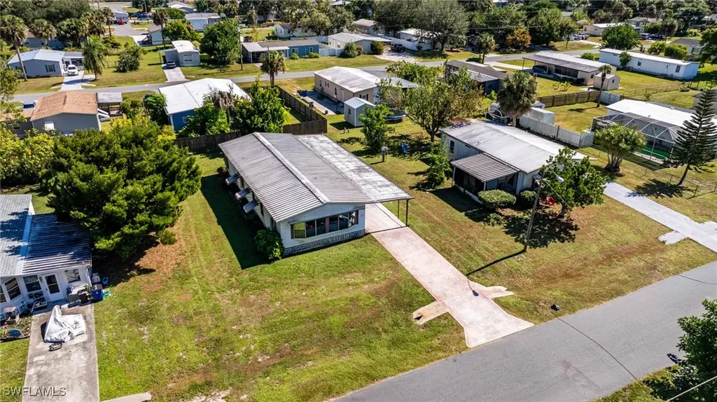 7627 Peyraud Drive North Fort Myers FL 33917