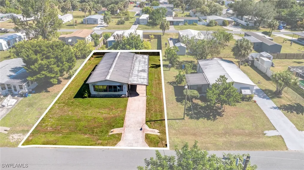 7627 Peyraud Drive North Fort Myers FL 33917