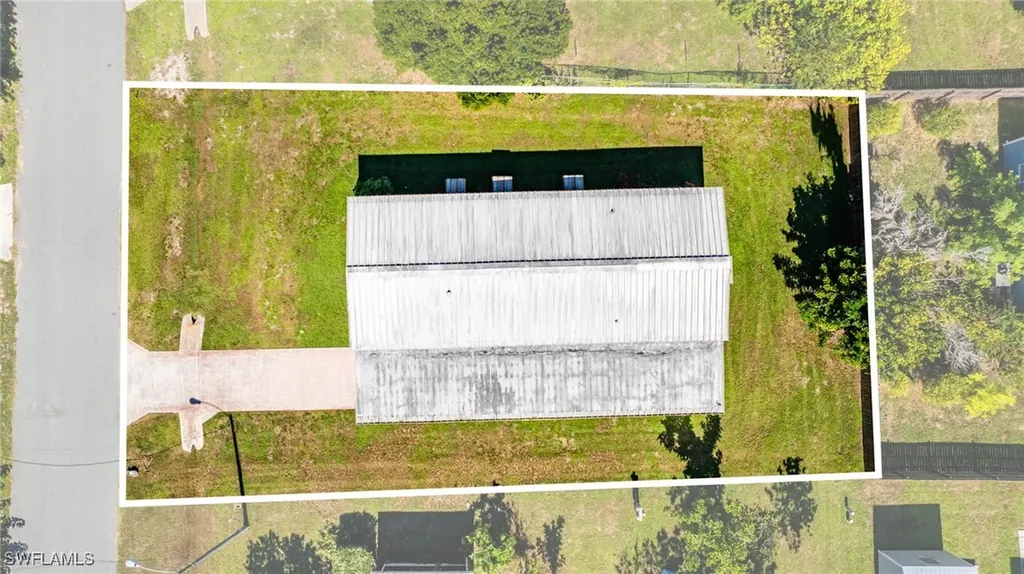 7627 Peyraud Drive North Fort Myers FL 33917