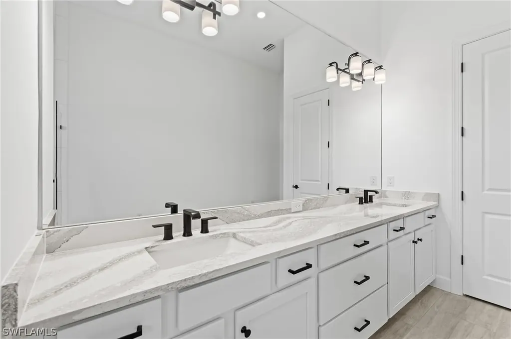 15428 Turin Drive Naples FL 34114