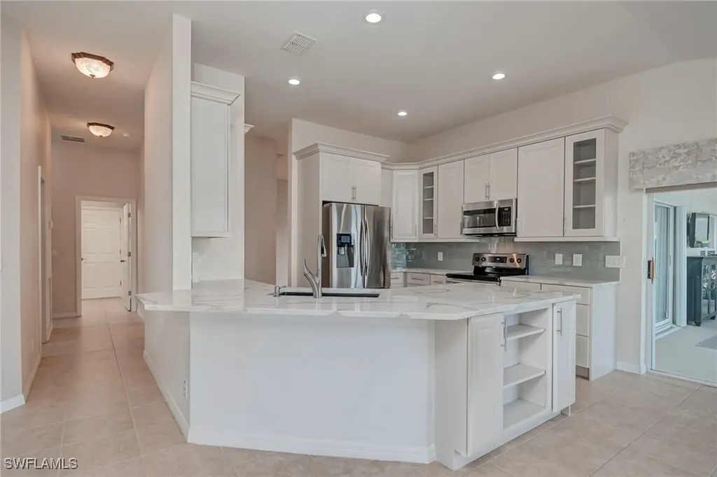 2250 Grove Drive Naples FL 34120