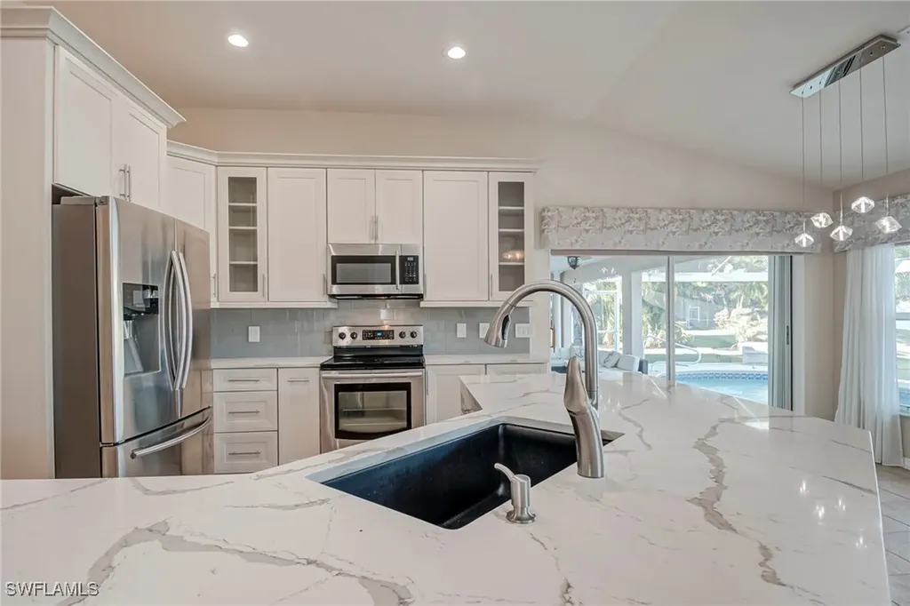 2250 Grove Drive Naples FL 34120