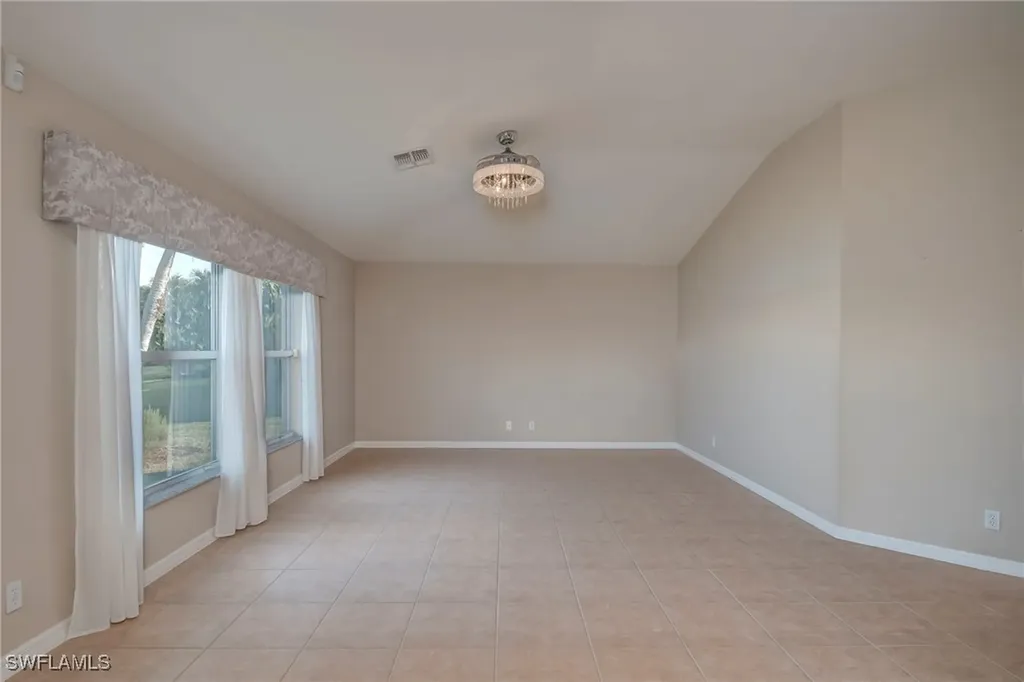 2250 Grove Drive Naples FL 34120