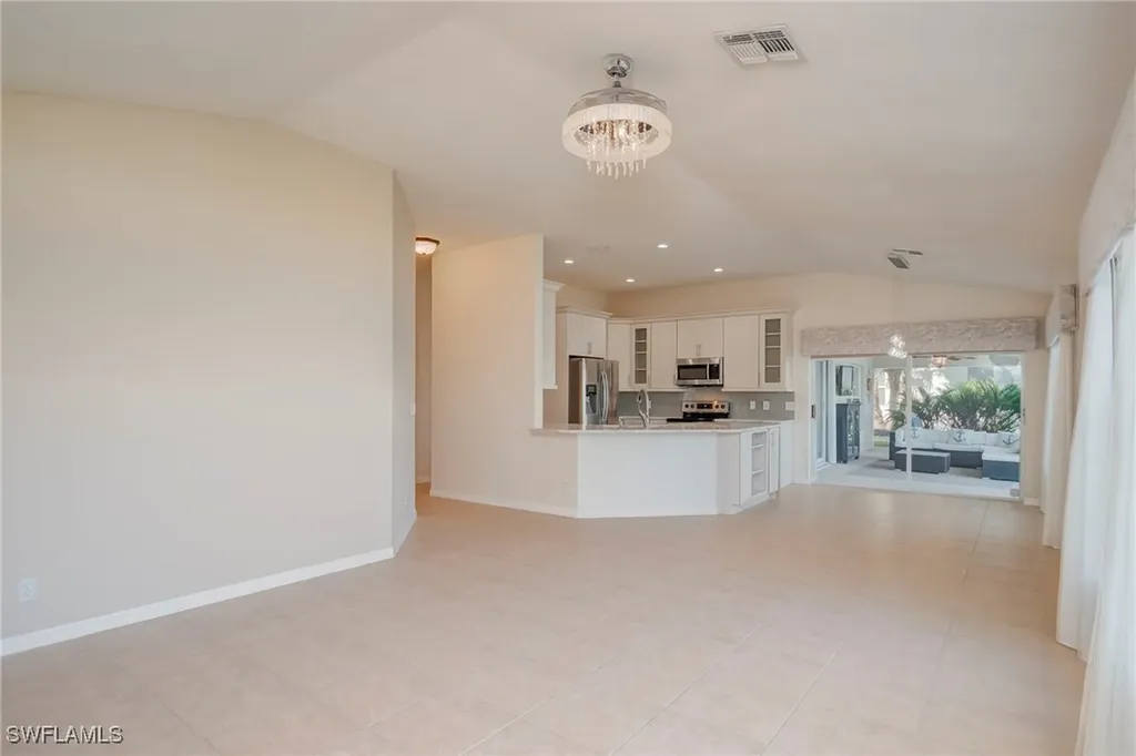 2250 Grove Drive Naples FL 34120