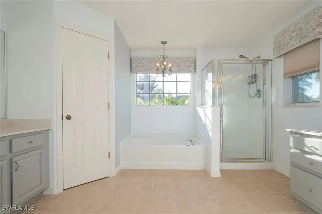 2250 Grove Drive Naples FL 34120