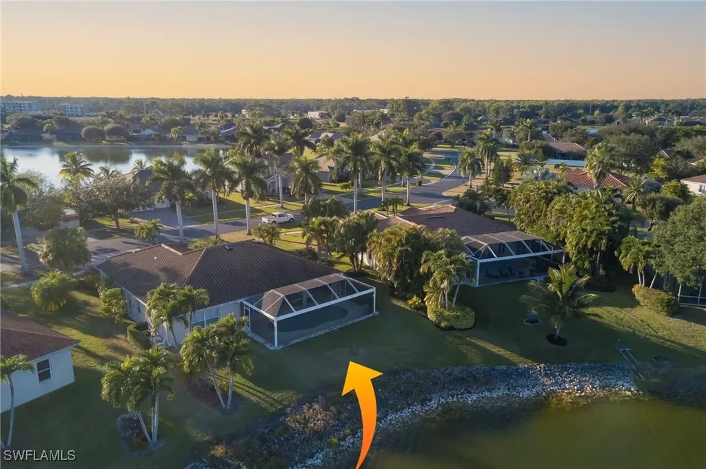 2250 Grove Drive Naples FL 34120
