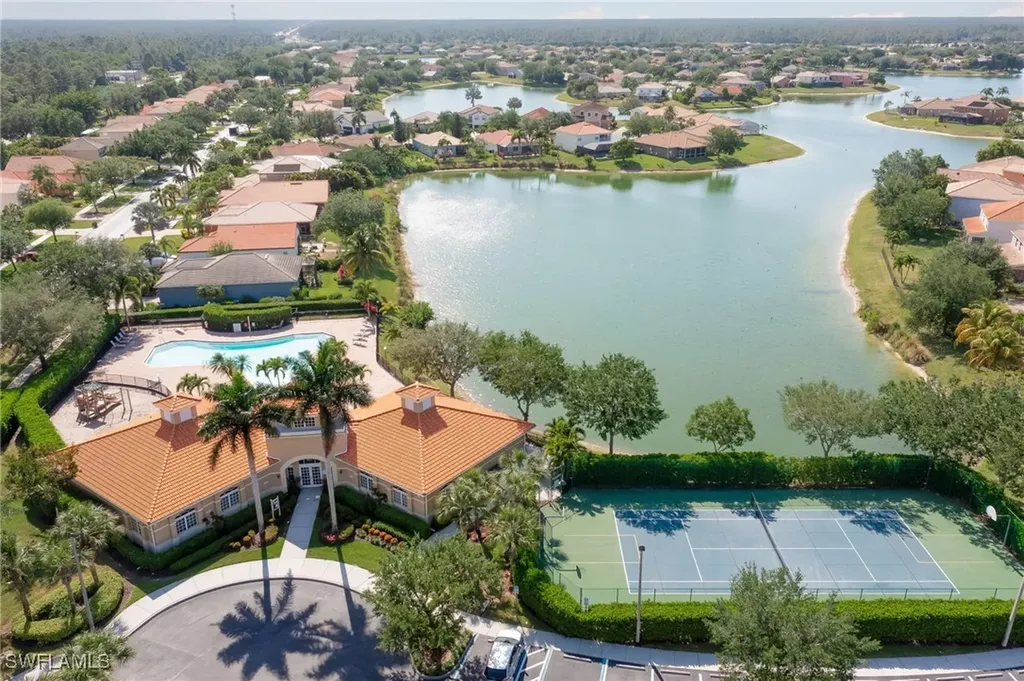 2250 Grove Drive Naples FL 34120