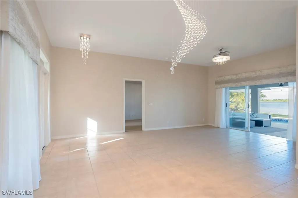 2250 Grove Drive Naples FL 34120