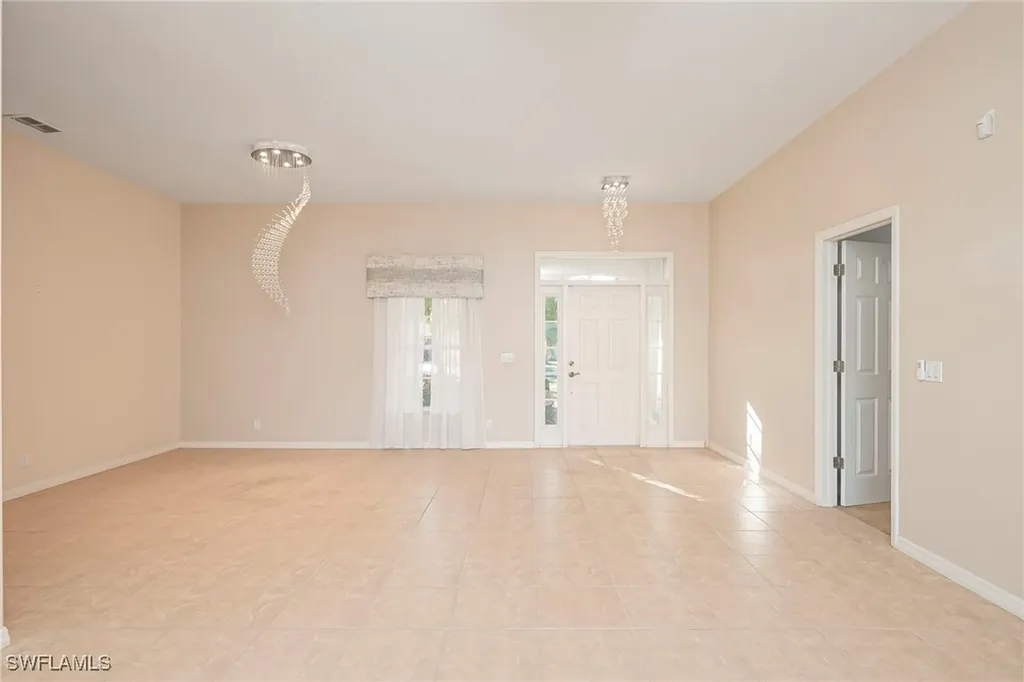 2250 Grove Drive Naples FL 34120