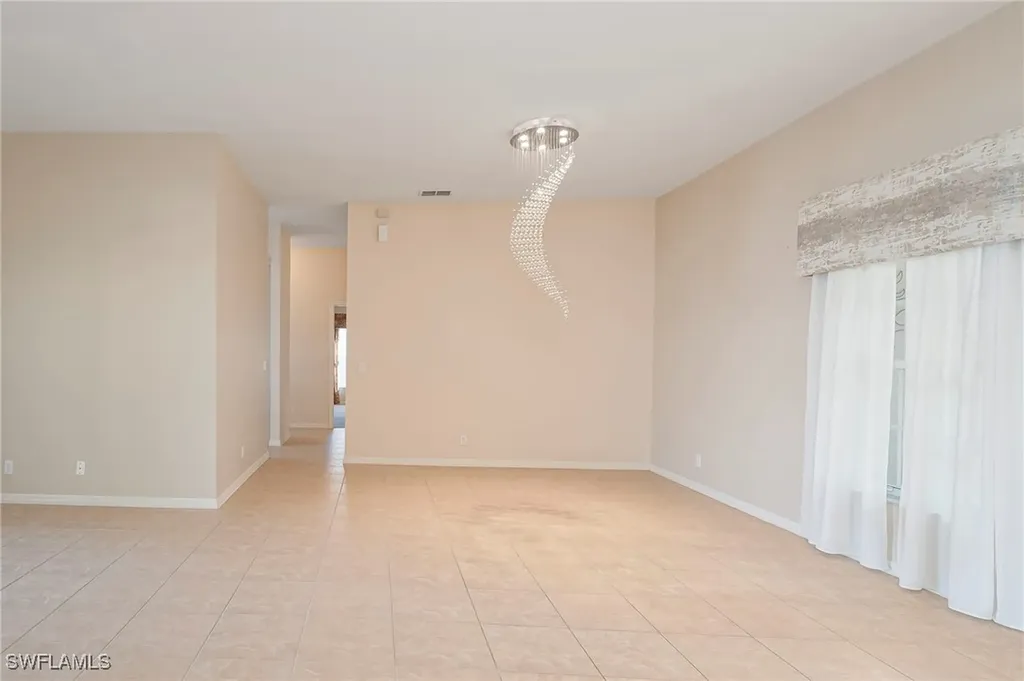 2250 Grove Drive Naples FL 34120