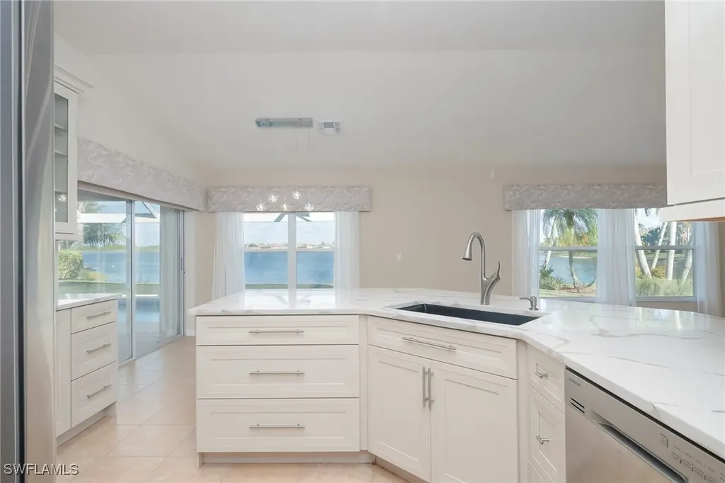 2250 Grove Drive Naples FL 34120