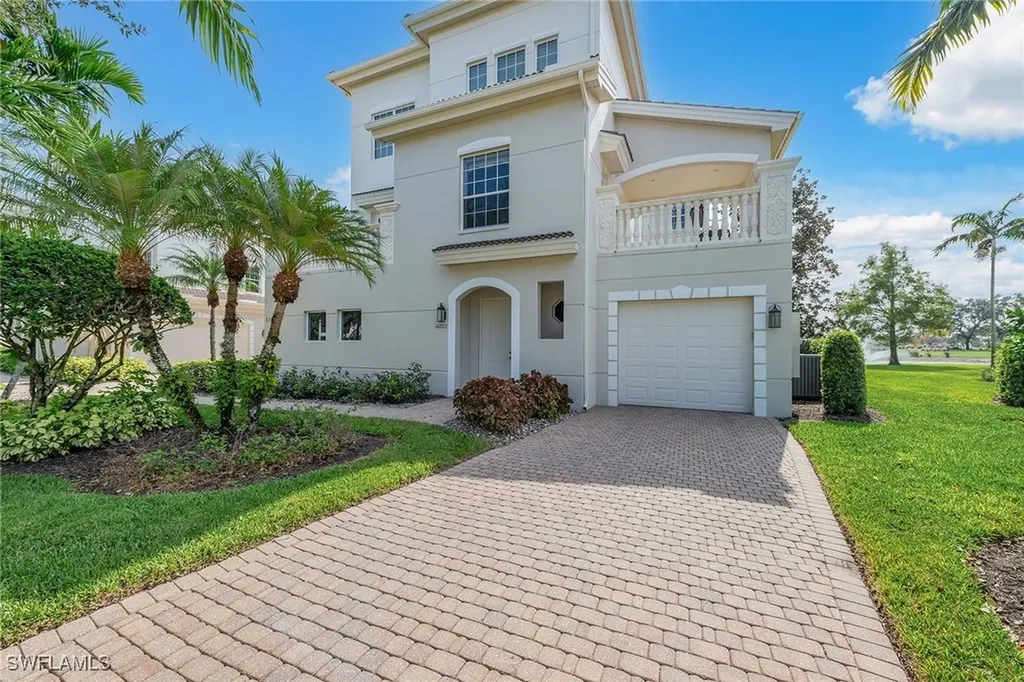 Naples FL, 558 Avellino Isle Circle, Unit 14102