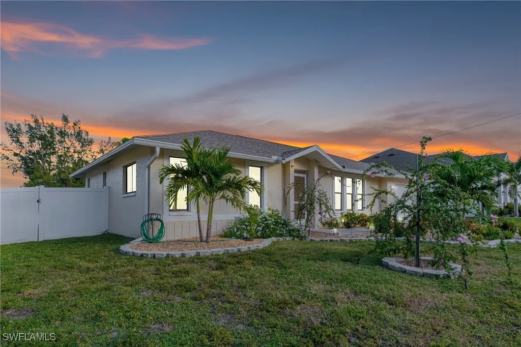 3601 Surfside Boulevard Cape Coral FL 33914