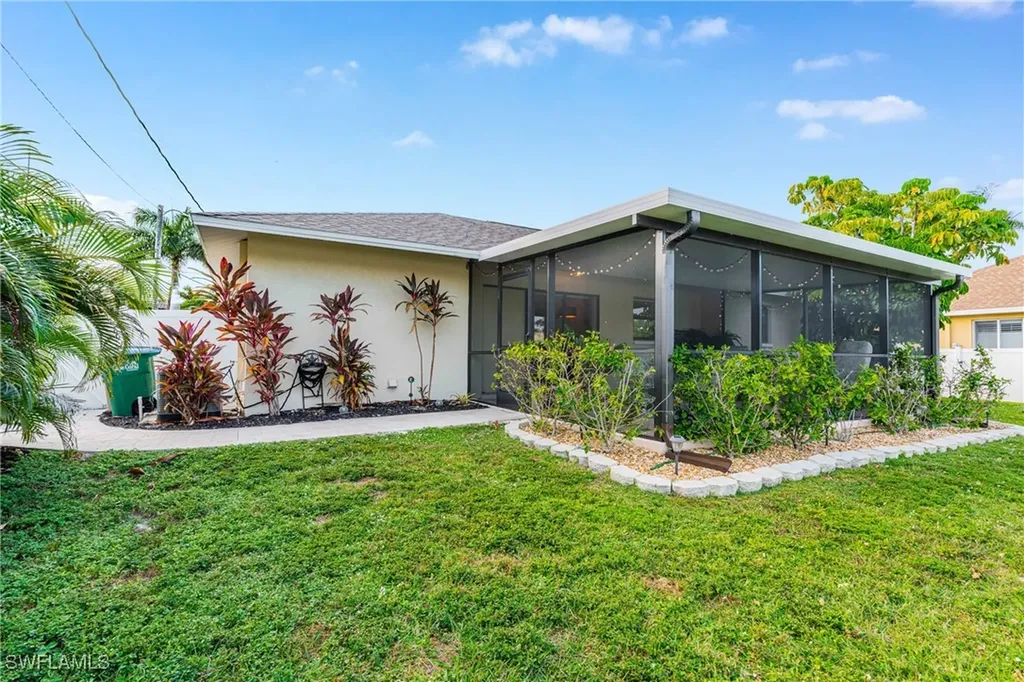 3601 Surfside Boulevard Cape Coral FL 33914