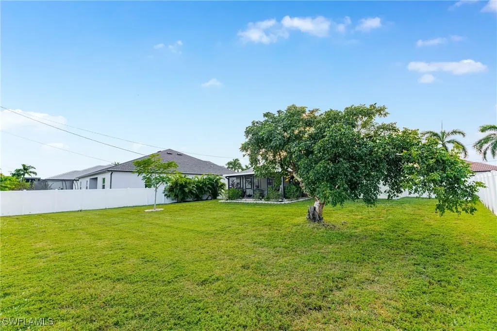 3601 Surfside Boulevard Cape Coral FL 33914