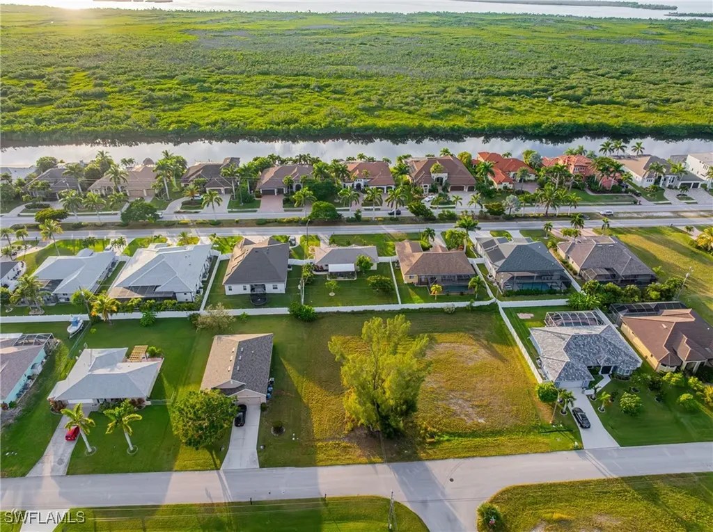 3601 Surfside Boulevard Cape Coral FL 33914