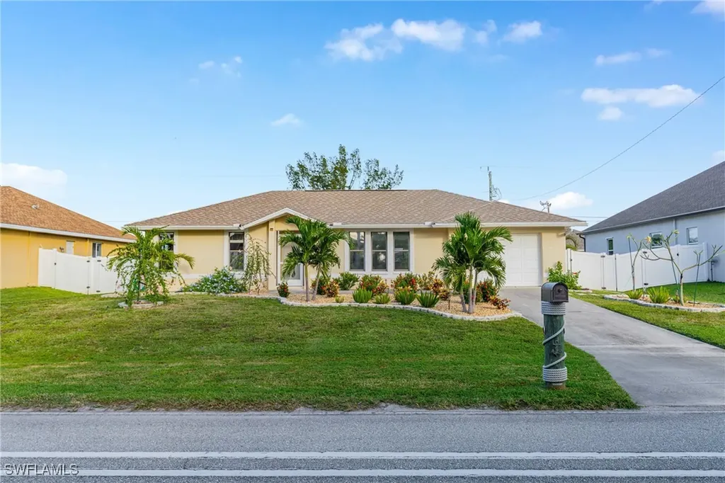 3601 Surfside Boulevard Cape Coral FL 33914