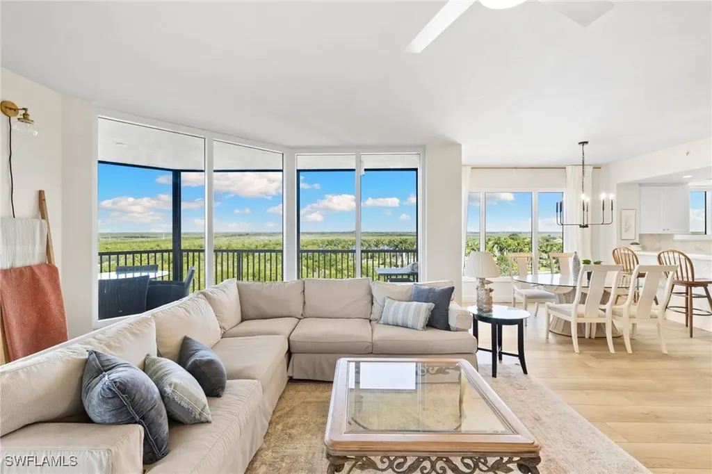 1065 Borghese Lane Naples FL 34114