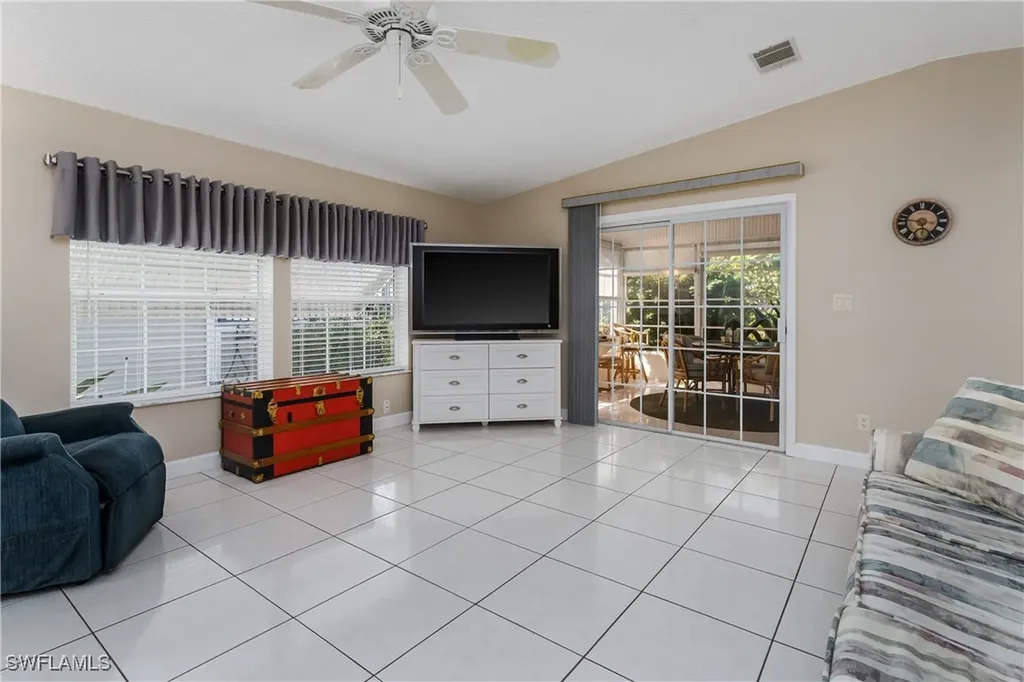 255 Riverwood Road Naples FL 34114