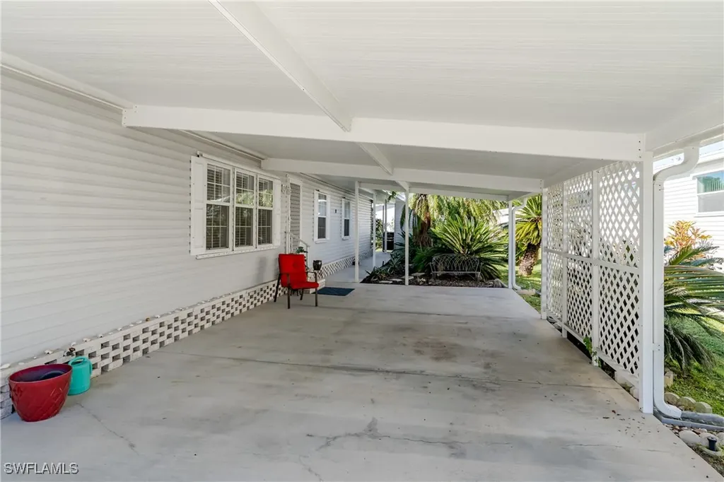 255 Riverwood Road Naples FL 34114