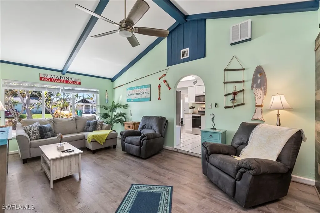 11 2nd Street Bonita Springs FL 34134