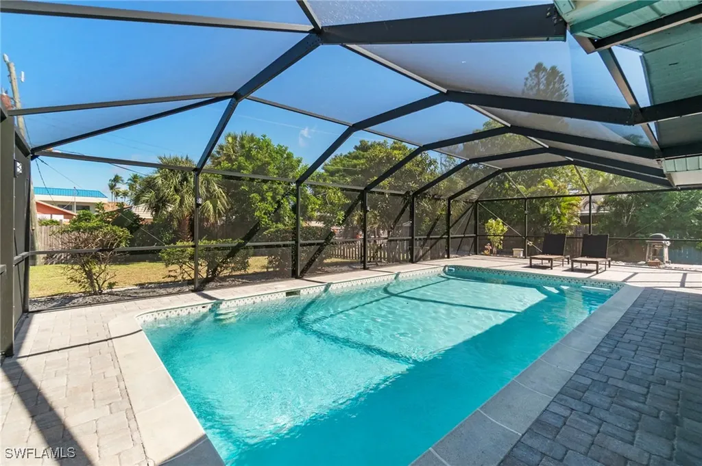 11 2nd Street Bonita Springs FL 34134