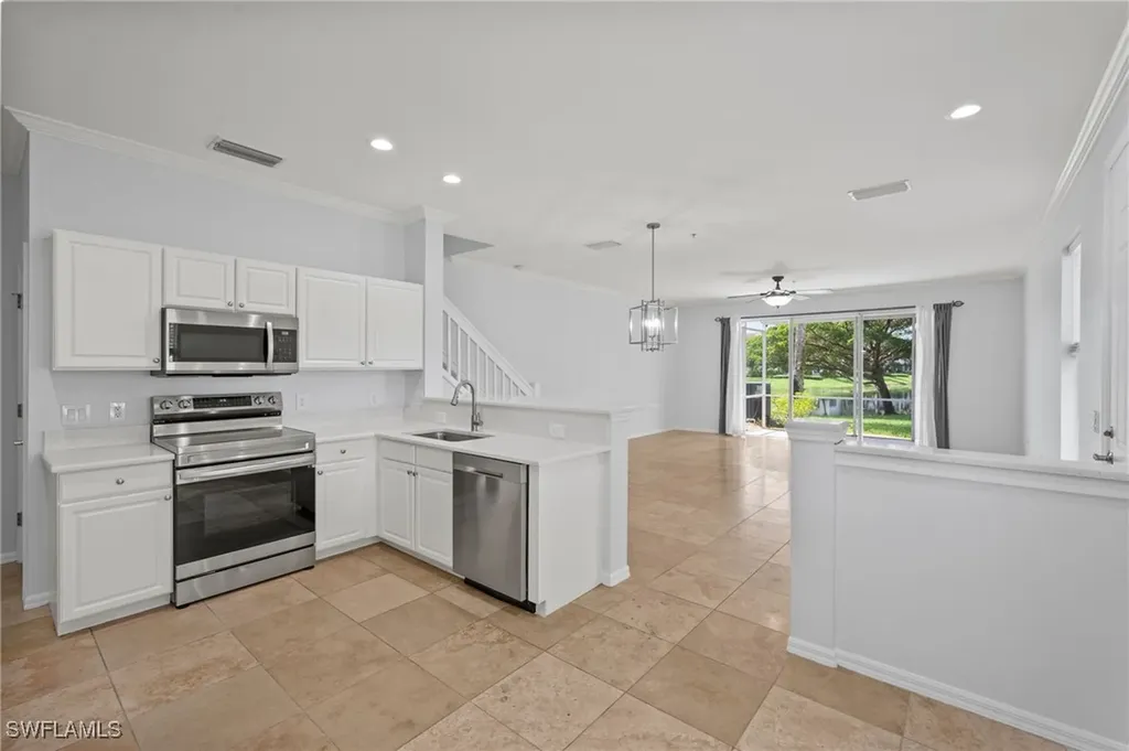 1084 Hampton Circle Naples FL 34105